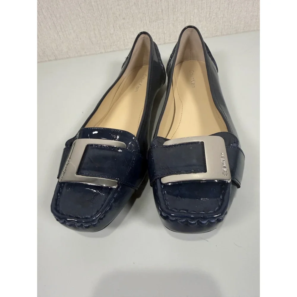 CALVIN KLEIN (MONET TUMBLED PATENT) NAVY PATENT LOAFER Size 8.5 medium